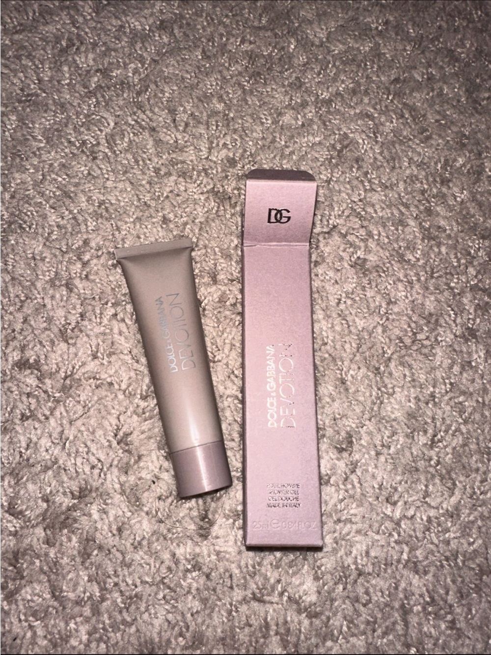 D&G shower gel  Tube and Box in Light Pink
